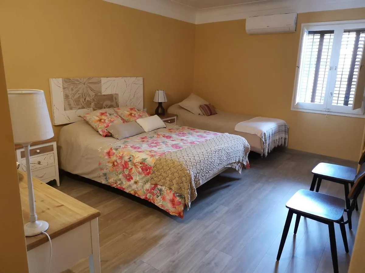 Bed and Breakfast Cal Duran Esparreguera 0*,