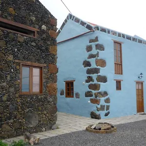 https://casa-rural-el-tenique-y-el-pajero.in-canary-islands.com